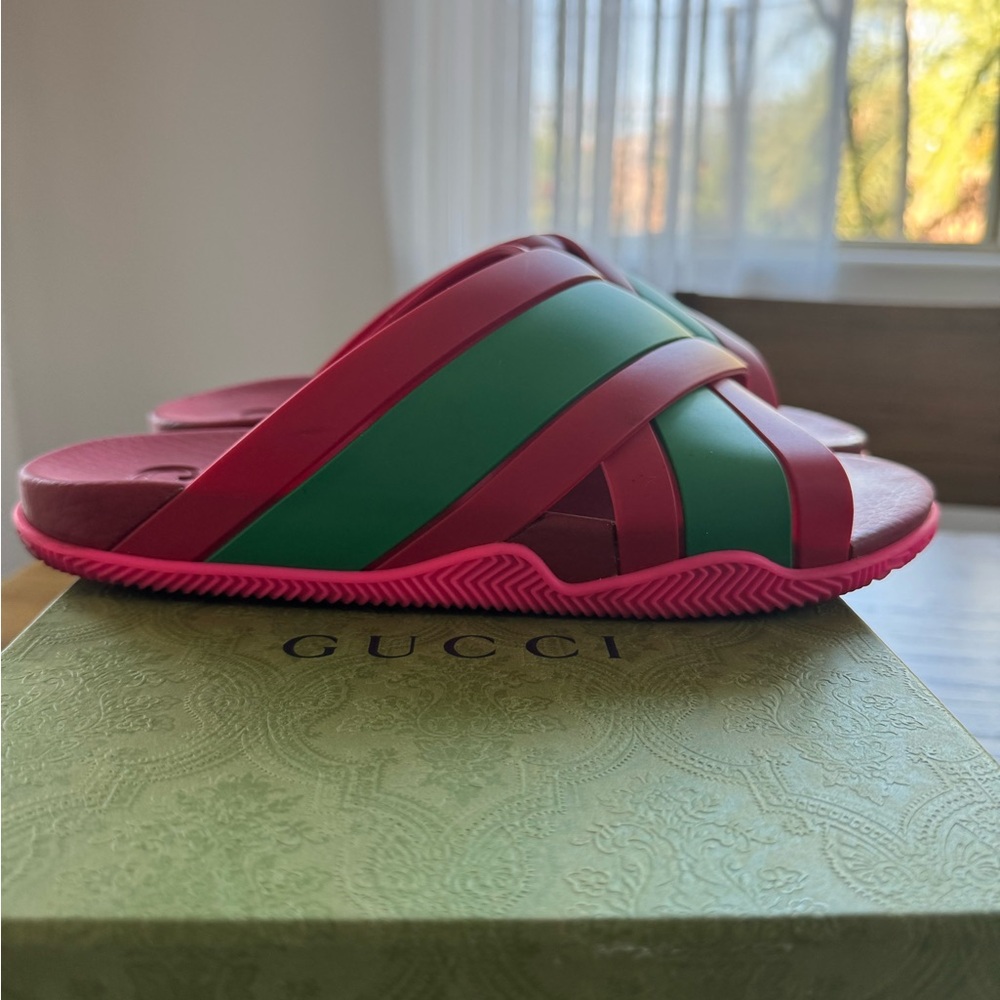 Authentic GUCCI Red and Green Striped Web Slides - Picture 5 of 5